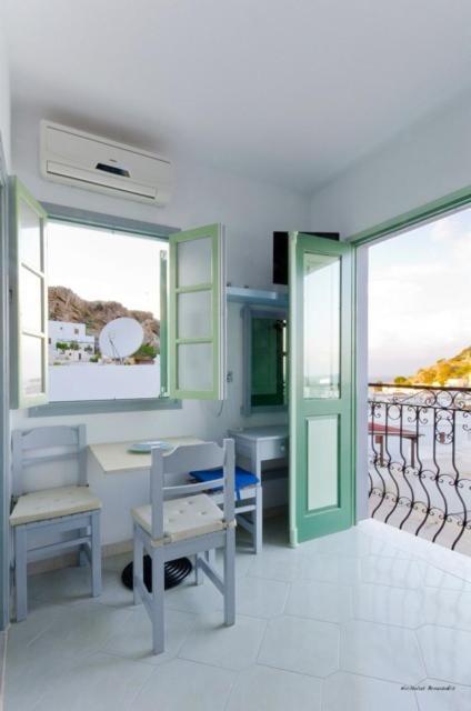 Aparthotel Xenones Lindos Esterno foto