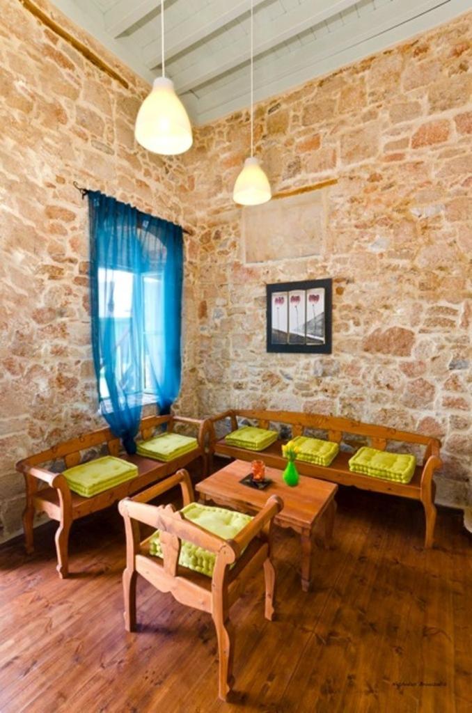 Aparthotel Xenones Lindos Esterno foto