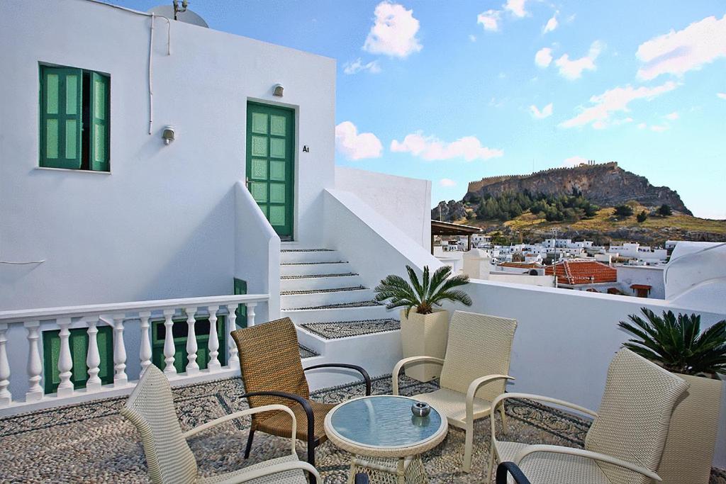 Aparthotel Xenones Lindos Esterno foto